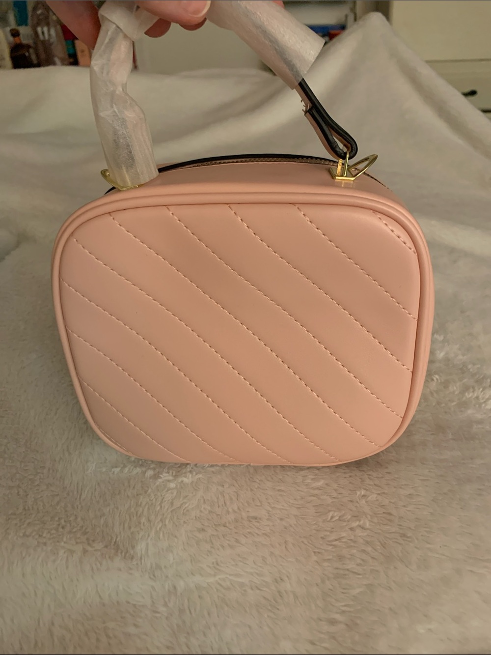 Brand New Quilted Crossbody Handbag in Light Pink